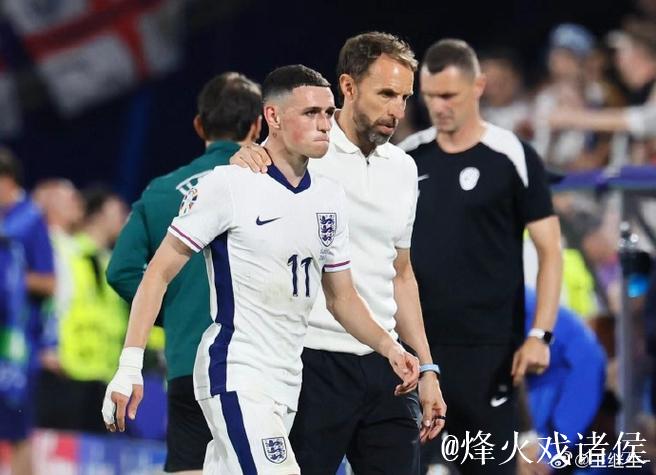 遗憾离开卡塔尔 英格兰队世界杯失利后返回英国